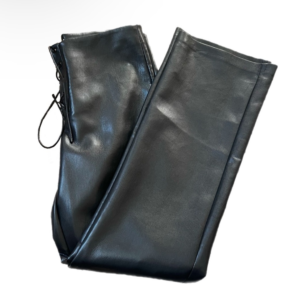 Aritzia Wilfred Black Elementary Pants Bootcut Faux Vegan Leather Size 12